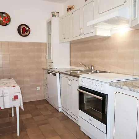 Violetta-2 By Interhome