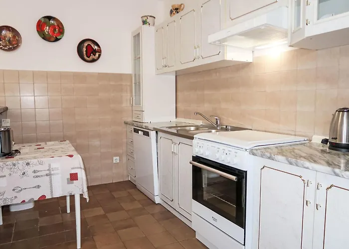 Violetta-2 By Interhome