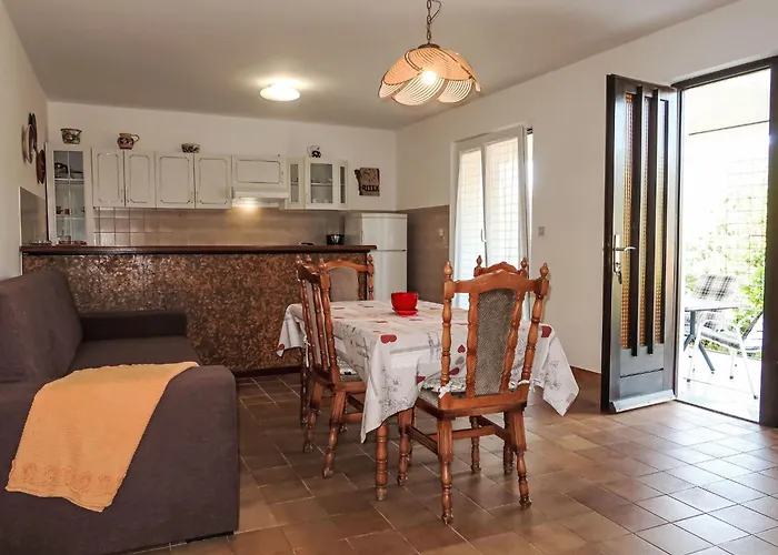 Appartement Violetta-2 By Interhome